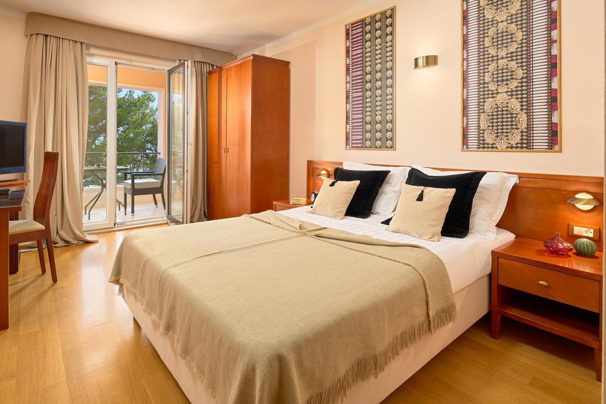 Double Room Balcony Sea View