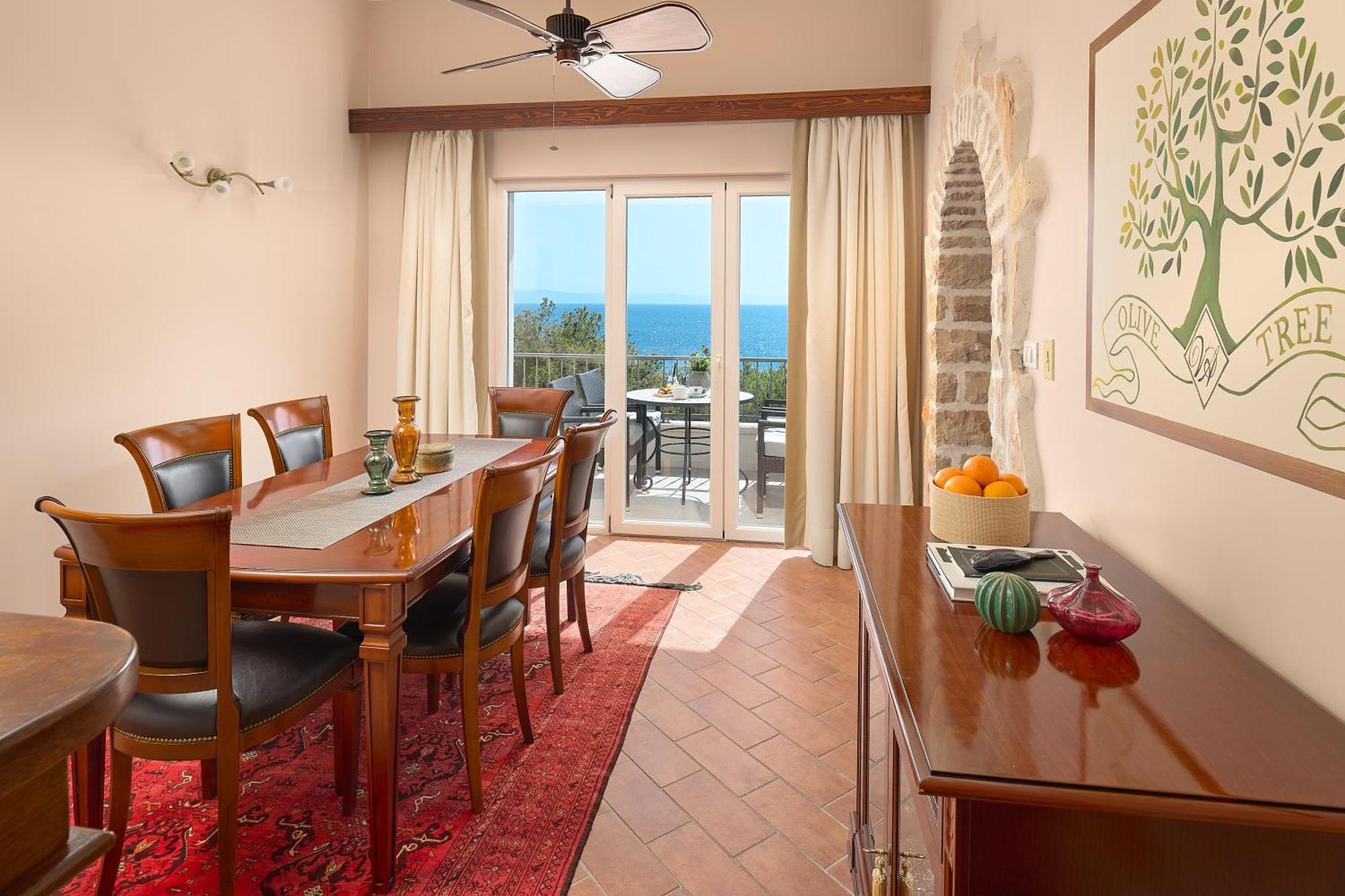 Suite de Luxe avec Terrasse et Vue sur la Mer